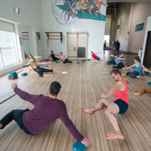 Move to Move: Kinstretch Classes